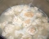 ブロッコリーづくしの鶏団子スープ*°作り方5写真