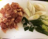 簡単 鶏もも肉と長ネギの炒め物作り方1写真
