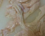 パリッと鶏皮と玉葱のポン酢和え作り方1写真