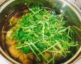 簡単絶品！あさりと豆苗の味噌汁（≧∇≦）作り方1写真