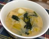 味噌汁にオリーブオイルひとかけ♪作り方1写真
