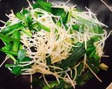 野菜たっぷりピリ辛醤油ラーメン♪作り方3写真