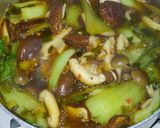 鶏ささみとチンゲン菜とニラのピリ辛大葉煮作り方6写真
