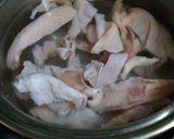 鶏皮とねぎのスープ作り方1写真