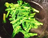 あと1品に☆菜の花のペペロンチーノ炒め作り方6写真