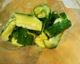 叩きキュウリと豆苗の旨塩サラダ作り方3写真