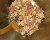 トマト缶で簡単♪鳥もも肉のトマト煮♪作り方1写真