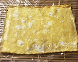 卵で巻き巻き☆梅ときゅうりの細巻き作り方2写真