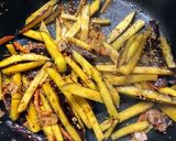 さつま芋とベーコンの味噌バター炒め♪作り方4写真
