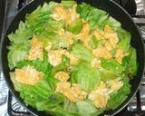基本のキャベツ野菜炒め♪卵入り作り方8写真