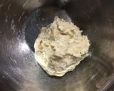 手ごね☆くるみとクリチの平丸パン☆作り方4写真