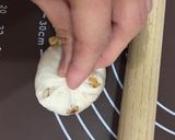 手ごね☆くるみとクリチの平丸パン☆作り方14写真