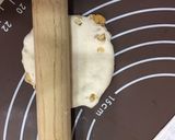 手ごね☆くるみとクリチの平丸パン☆作り方15写真