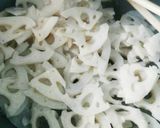 簡単!絶品!レンコンのにんにくおかか炒め作り方2写真