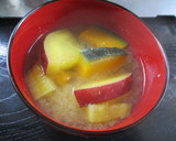 さつまいもとかぼちゃのお味噌汁作り方4写真