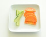 【離乳食後期】手づかみ野菜作り方1写真
