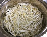 安くて簡単！もやしのマヨぽんサラダ作り方1写真