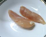 鶏ササミとアボカドのわさびマヨ和え作り方1写真