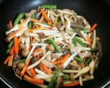 うどと豚肉の五目塩きんぴら作り方3写真