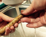 ピーラーで簡単♪ごぼうのささがき作り方1写真