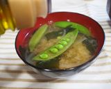 スナップえんどうと玉ねぎのお味噌汁♪作り方4写真