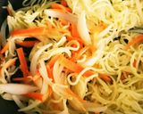 ニラと豆板醤のピリ辛焼きそば目玉焼きのせ作り方4写真