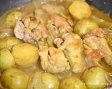 手羽元と新じゃがカレー煮込み【作り置き】作り方4写真