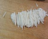 簡単！餃子の皮アレンジパリパリサラダ作り方1写真