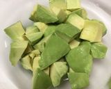 海老と茎わかめ入りアボカドサラダ作り方3写真