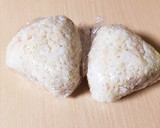 節約飯♪簡単和風ツナマヨおにぎり♪作り方5写真
