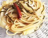 しらすとキャベツの塩昆布ペペロンチーノ作り方7写真