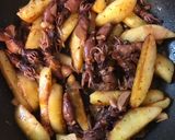 ホタルイカとじゃがいものにんにく炒め作り方5写真