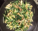 パパッと♫水菜と舞茸のだし炒め作り方4写真