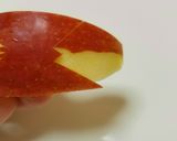 リンゴの飾り切り『ちょうちょ』作り方9写真