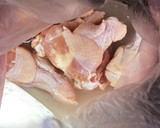 骨付き肉のトマト煮込みスープ作り方1写真