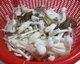 豚薄切り肉の和風きのこソース作り方1写真