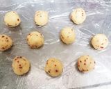 クランベリーとホワイトチョコのメロンパン作り方8写真