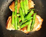 鶏肉とアスパラの簡単ガリバタ炒め作り方8写真