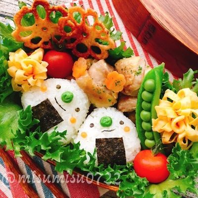 キャラ弁☆三角おにぎりちゃん弁当 by misumisu07