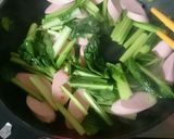 １品に！小松菜と魚肉ソーセージのソテー作り方6写真