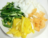 ★彩り野菜と挽肉と厚揚げのカレー炒め★作り方1写真