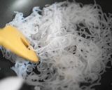 糸こんにゃくとえのき茸のつるつる炒め作り方3写真