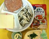 トマトソースde簡単♡チーズハンバーグ♪作り方1写真