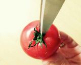 包丁もまな板も不要！トマトのヘタとり作り方2写真