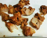 唐揚げリメイク！汁無し炒め親子丼作り方1写真