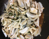 やげん軟骨と新玉ねぎのニラ醤油炒め作り方3写真