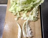 ウィンナーと春キャベツの卵とじ作り方1写真