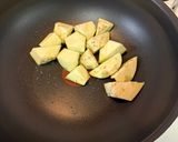 【簡単作り置き副菜】ツナと夏野菜のバター焼き作り方2写真