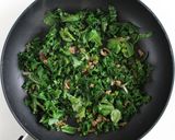 ケールとひき肉のガパオ(バジル)炒め作り方9写真