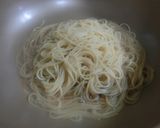 沖網エビと鮭のバターソテーのスパゲッティ作り方3写真